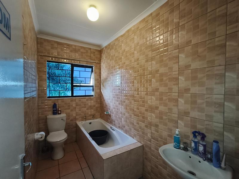 4 Bedroom Property for Sale in Mthata Eastern Cape